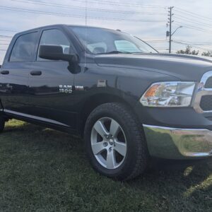 2017 Ram 1500 4WD Crew Cab Express